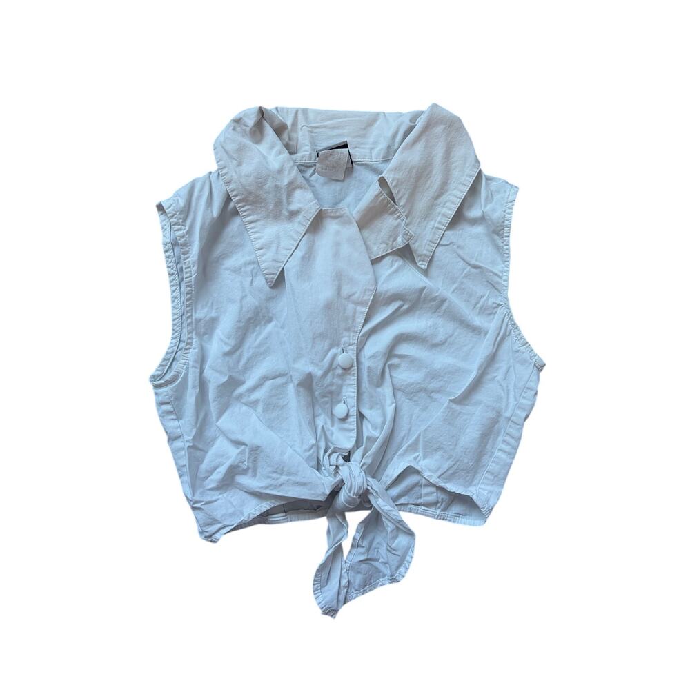 Judy Knapp White Sleeveless Cropped Button Up - Size: M